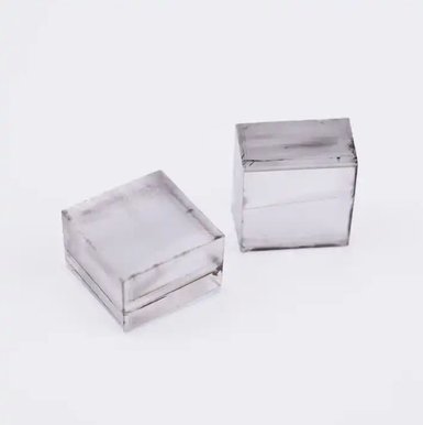 未切割的 CVD 钻石